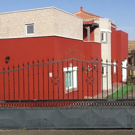 בית נופש Casa Ary *